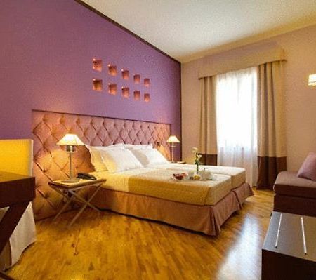 Hotel Messenion Messina Quarto foto